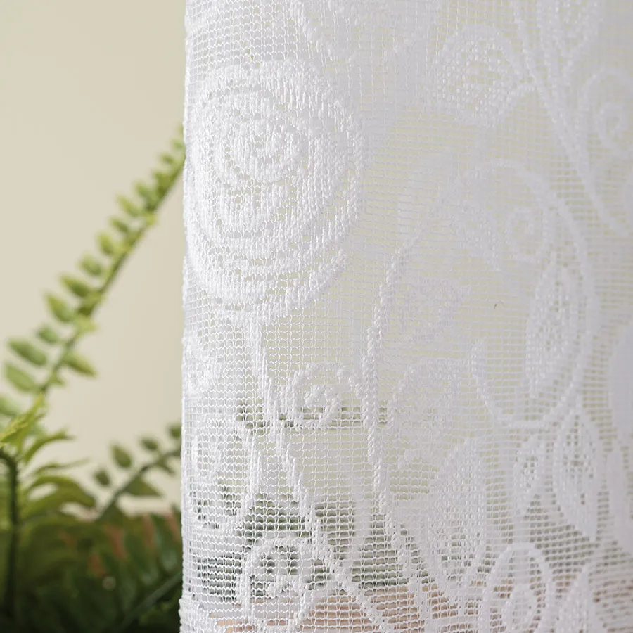 Firanka żakardowa ze wzorem na samym dole 107240