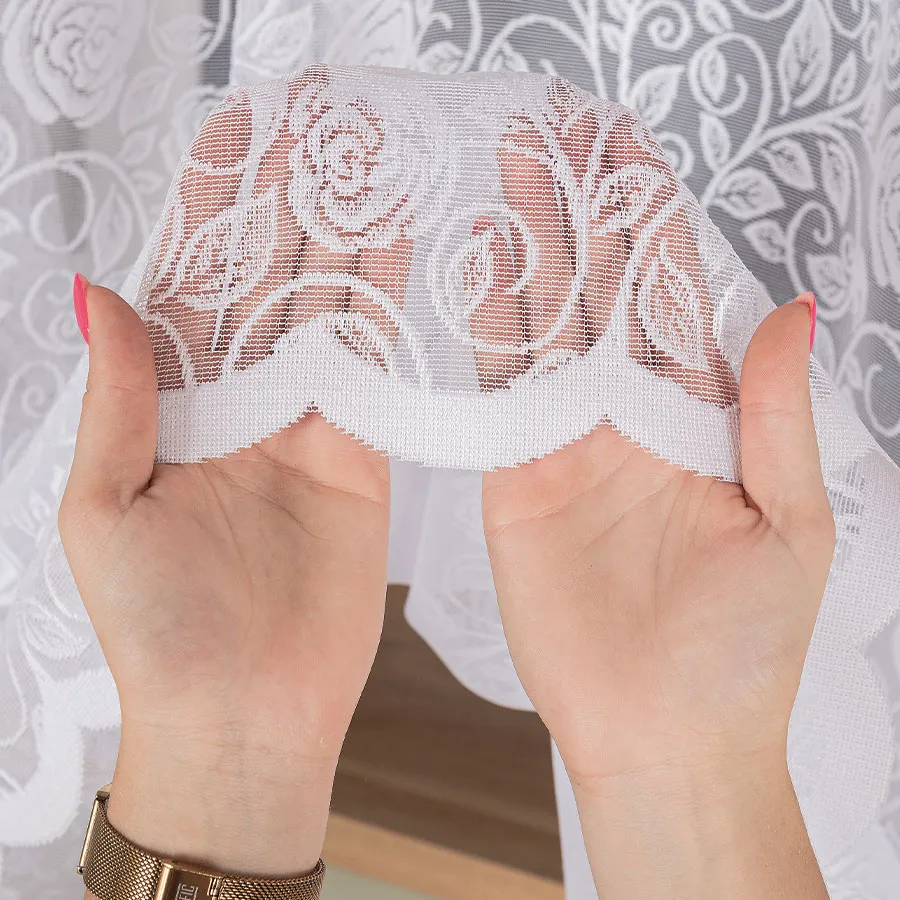 Firanka żakardowa ze wzorem na samym dole 107240