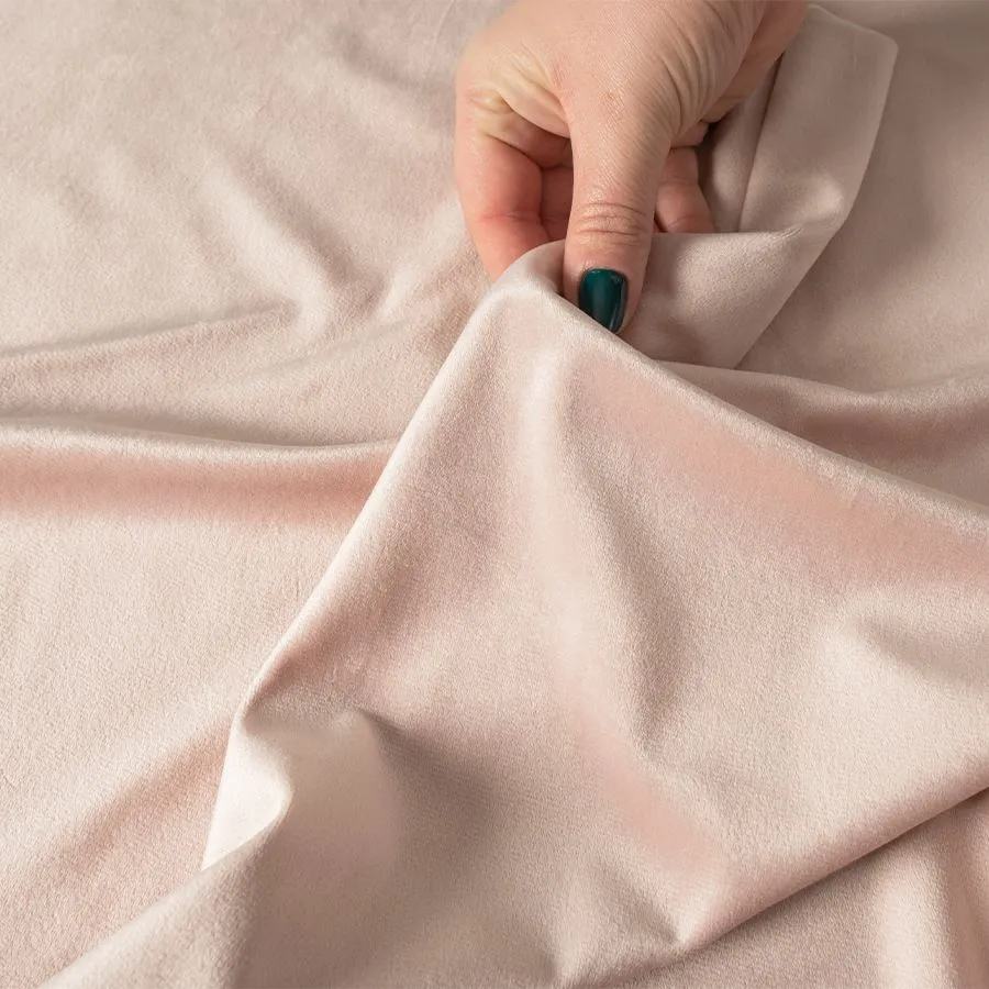 Zasłona gotowa na przelotkach VELVI