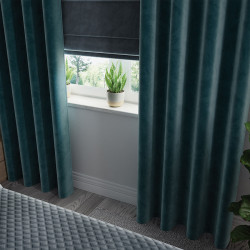 Zasłona gotowa na przelotkach VELVI