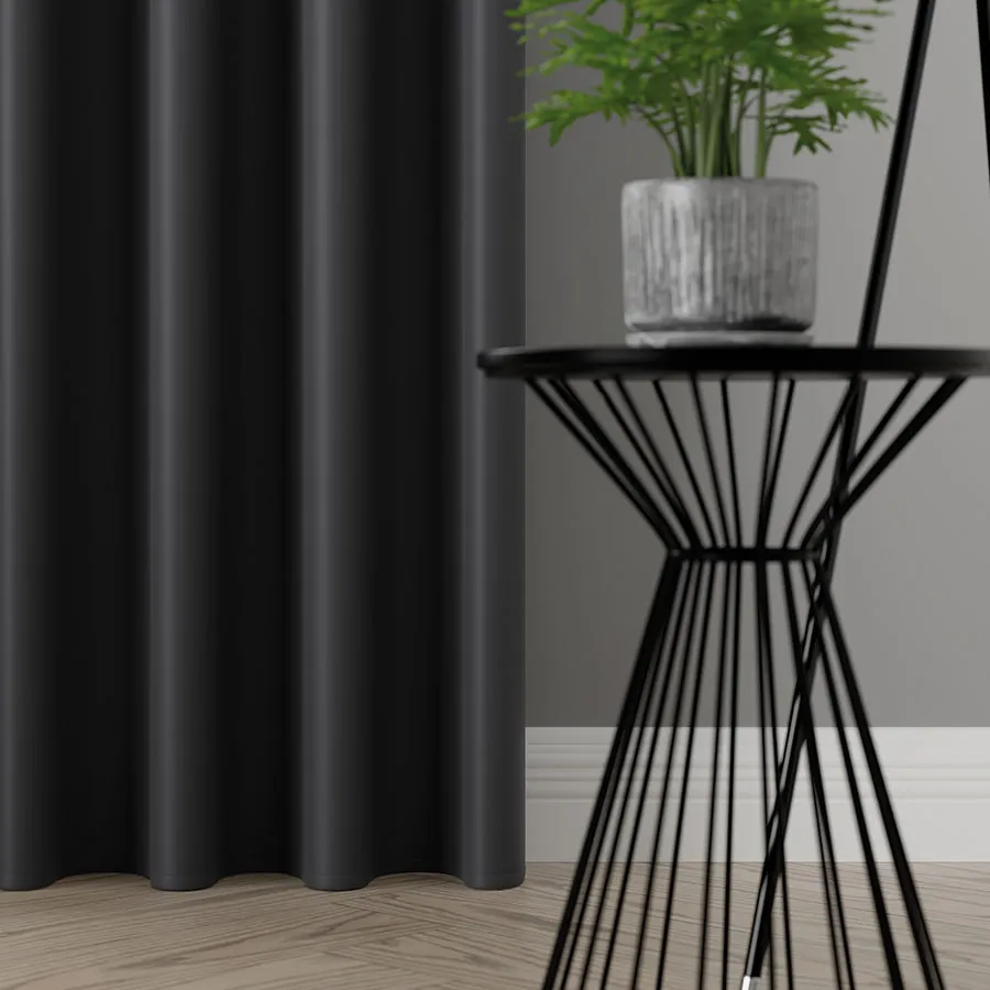 Zasłona gotowa typu blackout na przelotkach TD0015