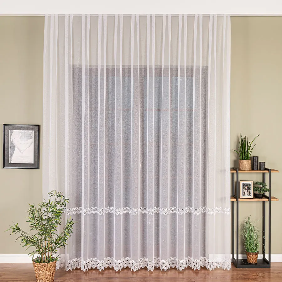 Firanka z aplikacją ze wzorem pasowym na markizecie 009314