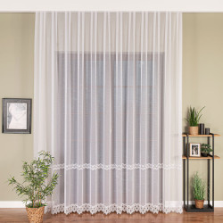 Firanka z aplikacją ze wzorem pasowym na markizecie 009314 Firanka z aplikacją ze wzorem pasowym na markizecie 009314