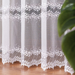 Firanka z aplikacją ze wzorem pasowym na markizecie 113000