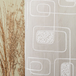 Firanka haftowana ze wzorem pasowym 224128