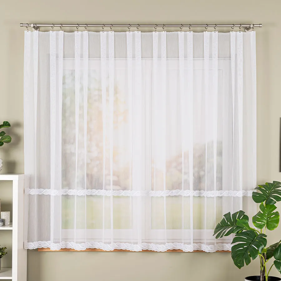 Firanka haftowana ze wzorem na samym dole 013417