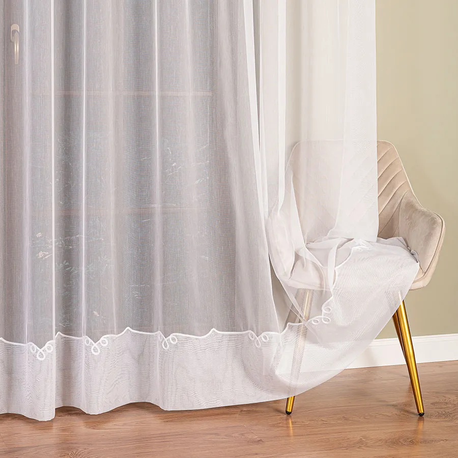 Firanka haftowana ze wzorem na samym dole 009505