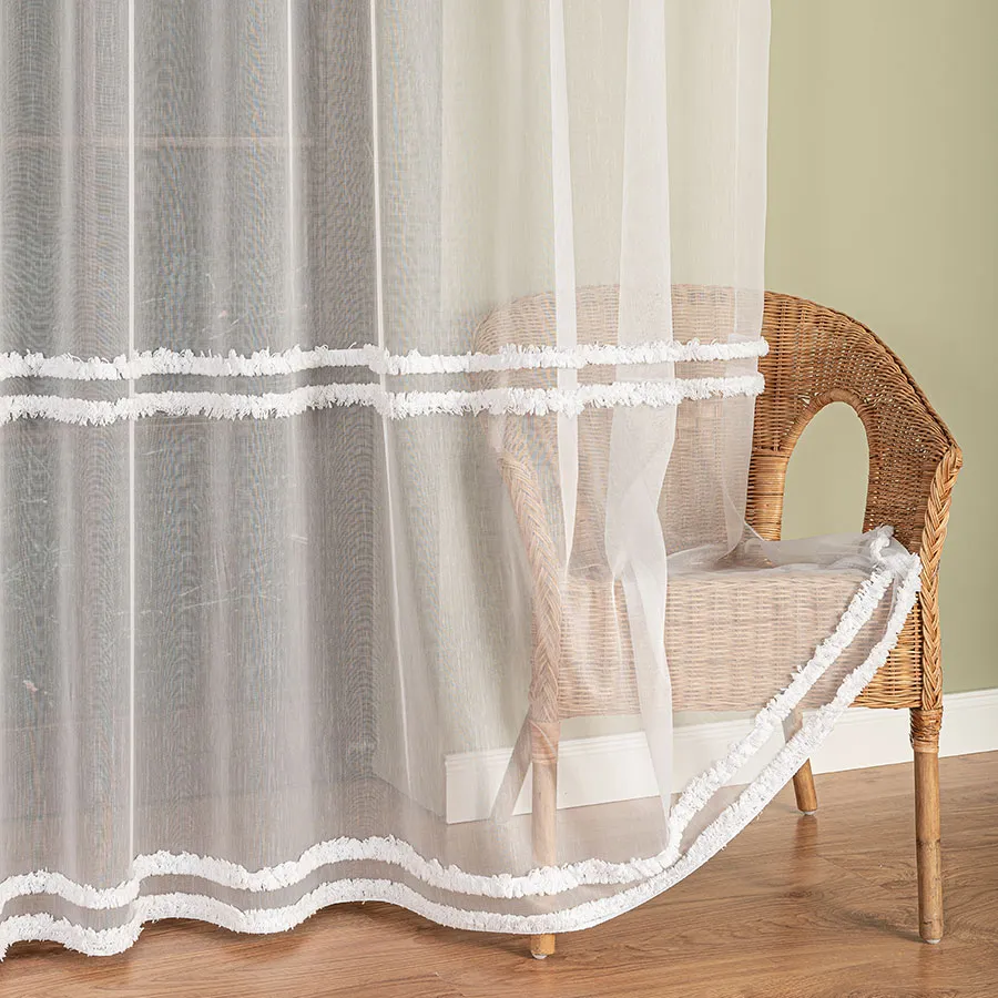 Firanka haftowana ze wzorem pasowym 083616