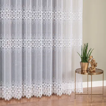 Firanki gipiurowe i z aplikacją