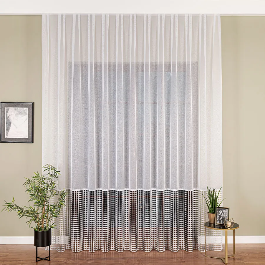 Firanka z aplikacją na markizecie ze wzorem pasowym 081773