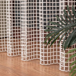 Firanka z aplikacją na markizecie ze wzorem pasowym 081773 Firanka z aplikacją na markizecie ze wzorem pasowym 081773