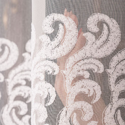 Firanka haftowana na markizecie ze wzorem pasowym 009366 Firanka haftowana na markizecie ze wzorem pasowym 009366