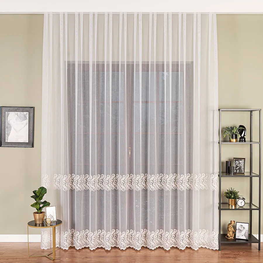 Firanka haftowana na markizecie ze wzorem pasowym 009366