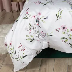 Detal materiału – satynowa tkanina z subtelnym połyskiem.