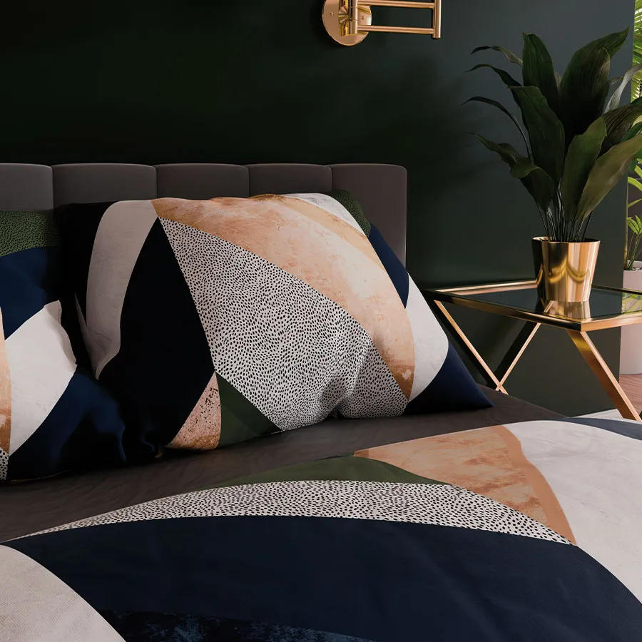 Pościel TRIANA w eleganckiej aranżacji wnętrza z loftowymi dodatkami.