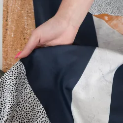 Zbliżenie na detale pościeli TRIANA – eleganckie połączenie kolorów.