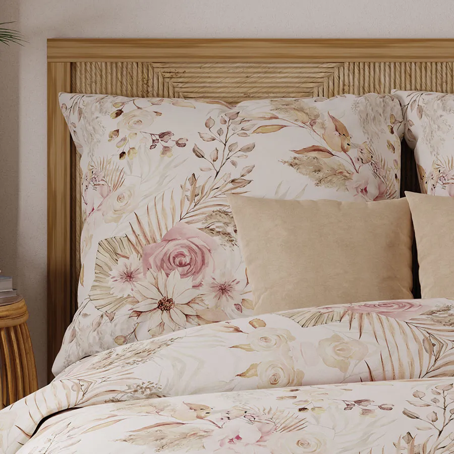 Dwustronny nadruk pościeli BONA PREMIUM – romantyczne kwiaty i delikatne beże.