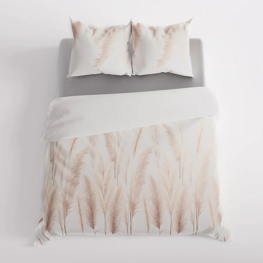 Elegancka pościel INDINA w jasnej, minimalistycznej aranżacji wnętrza.