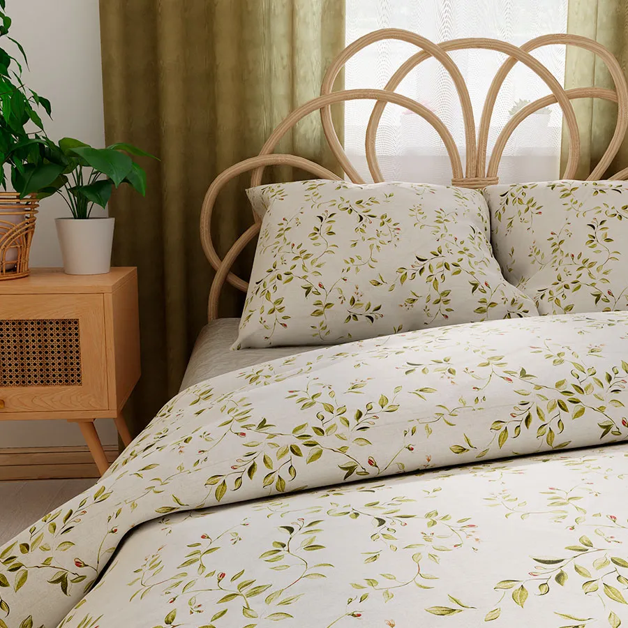 Pościel ORLINA w sypialni inspirowanej naturą – świeżość i spokój.