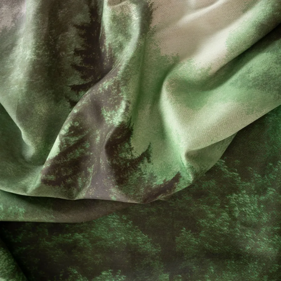 Zbliżenie na detale pościeli FOREST – soczysta zieleń i głębia kolorów.