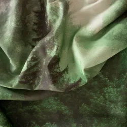 Zbliżenie na detale pościeli FOREST – soczysta zieleń i głębia kolorów.