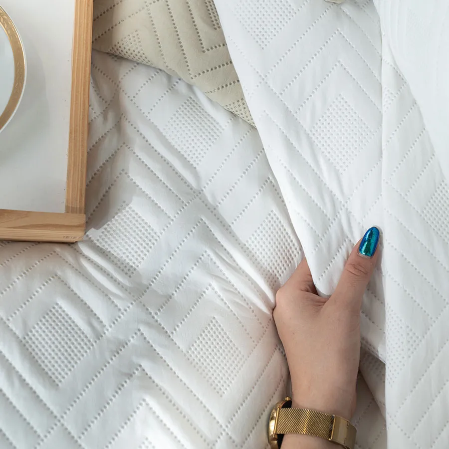 AVILA Narzuta dekoracyjna, 170x210cm, kolor 011 biały AVILA0