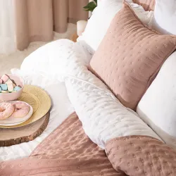 WERONA Narzuta dekoracyjna z falbaną, 170x210cm, kolor 011 biały WERONA