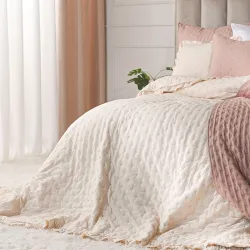 WERONA Narzuta dekoracyjna z falbaną, 200x220cm, kolor 112 beżowy WERONA