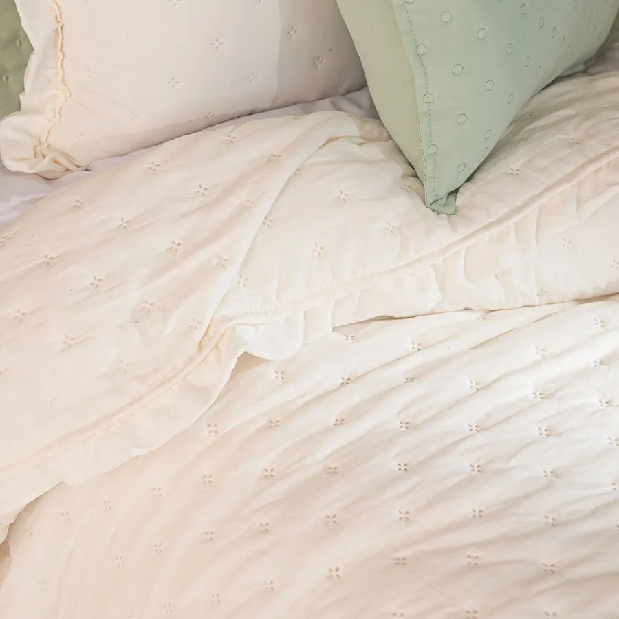 WERONA Narzuta dekoracyjna z falbaną, 170x210cm, kolor 608 ecru WERONA