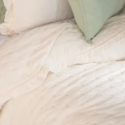 WERONA Narzuta dekoracyjna z falbaną, 170x210cm, kolor 608 ecru WERONA