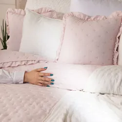 WERONA Narzuta dekoracyjna z falbaną, 170x210cm, kolor 015 różowy WERONA