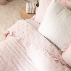 WERONA Narzuta dekoracyjna z falbaną, 220x240cm, kolor 015 różowy WERONA