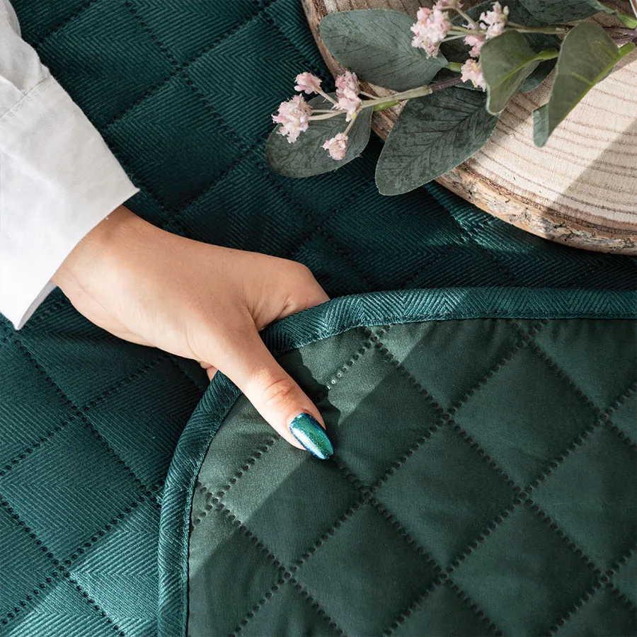 JODEŁKA Narzuta dekoracyjna, rozmiar 170x210cm, kolor 012 butelkowa zieleń 724330