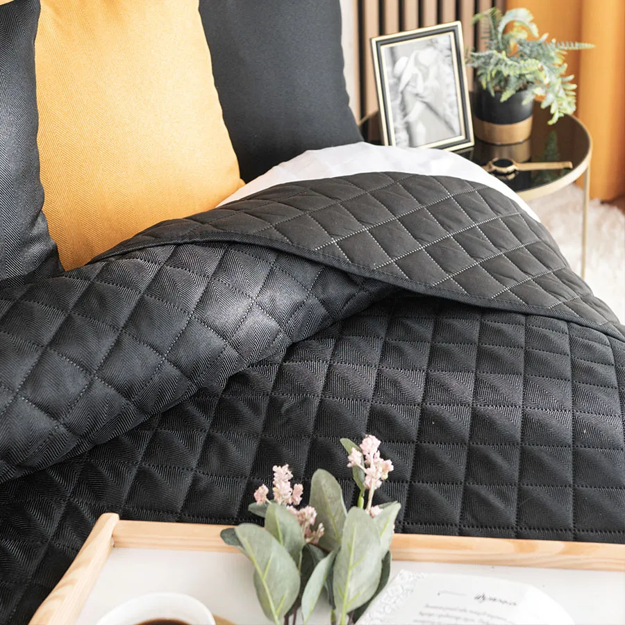 JODEŁKA Narzuta dekoracyjna, rozmiar 170x210cm, kolor 111 czarny 724330