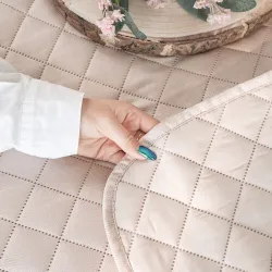 JODEŁKA Narzuta dekoracyjna, rozmiar 220x240cm, kolor 003 jasny beżowy 724330