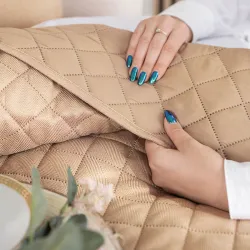 JODEŁKA Narzuta dekoracyjna, rozmiar 220x240cm, kolor 328 ciemny beżowy 724330