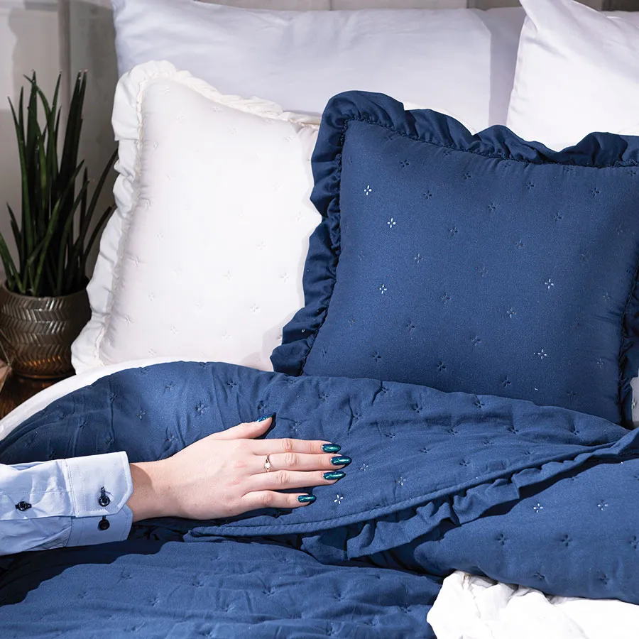 WERONA Narzuta dekoracyjna z falbaną, 170x210cm, kolor 002 niebieski WERONA