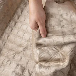 VELVI Narzuta dekoracyjna, rozmiar 220x240cm, kolor 001 ciemny beżowy VELVI0