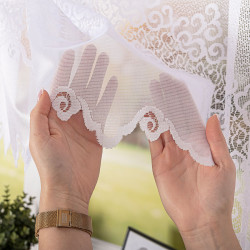 MODESTA Firanka żakardowa gotowa, szerokość 250 x wysokość 150cm, kolor 001 biały 017173 MODESTA Firanka żakardowa gotowa, szerokość 250 x wysokość 150cm, kolor 001 biały 017173