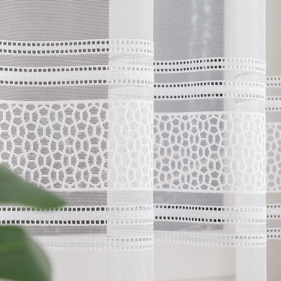 DOMINIKA Firanka żakardowa gotowa, szerokość 300cm x wysokość 160cm, kolor 001 biały 358051