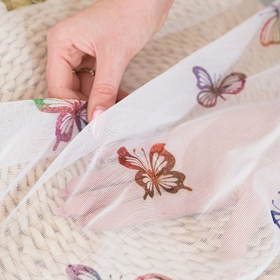 MOTYLKI Firanka żakardowa gotowa na prosto, szerokość 140 x wysokość 230cm, kolor 001 biały P00310