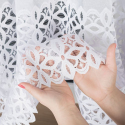 ADRIANNA Firanka żakardowa gotowa, szerokość 300 x wysokość 160cm, kolor 001 biały 018869 ADRIANNA Firanka żakardowa gotowa, szerokość 300 x wysokość 160cm, kolor 001 biały 018869