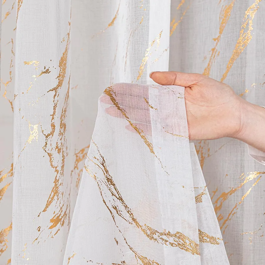 MARMA Firana gotowa na przelotkach z ołowianką, szerokość 140cm x wysokość 250cm, kolor 004 biały ze złotym zdobieniem 1