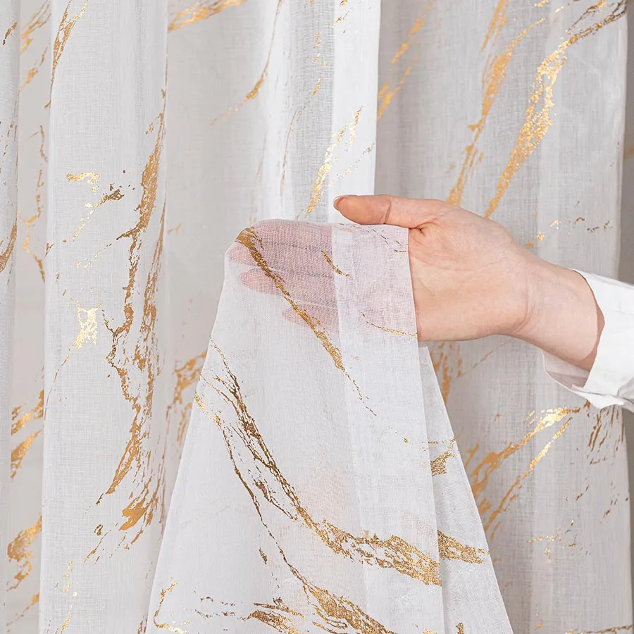 MARMA Firana gotowa na taśmie z ołowianką, szerokość 140cm x wysokość 250cm, kolor 001 biały ze złotym zdobieniem 13210