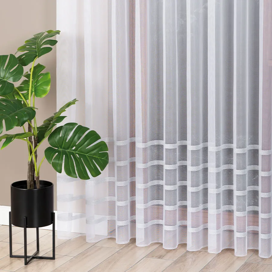 HALINA Firanka żakardowa gotowa, szerokość 300 x wysokość 250cm, kolor 001 biały ze srebrnym lurexem 000383