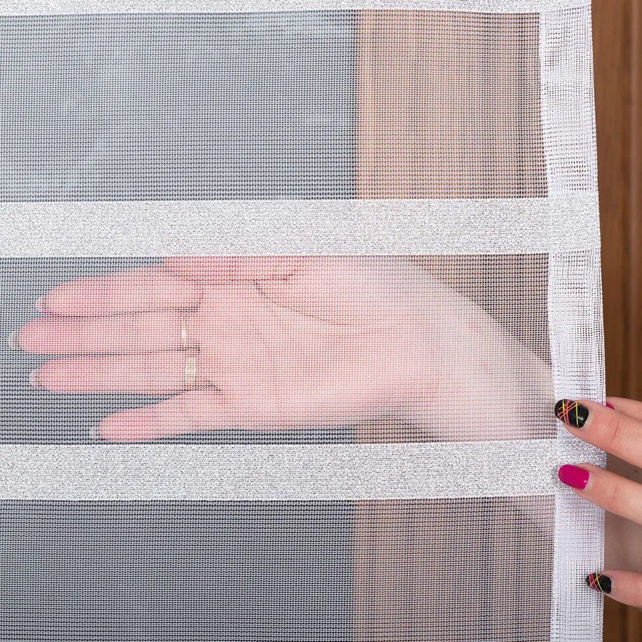 HALINA Firanka żakardowa gotowa, szerokość 300 x wysokość 250cm, kolor 001 biały ze srebrnym lurexem 000383