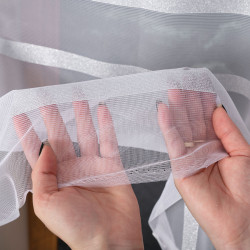 HALINA Firanka żakardowa gotowa, szerokość 300 x wysokość 250cm, kolor 001 biały ze srebrnym lurexem 000383 HALINA Firanka żakardowa gotowa, szerokość 300 x wysokość 250cm, kolor 001 biały ze srebrnym lurexem 000383