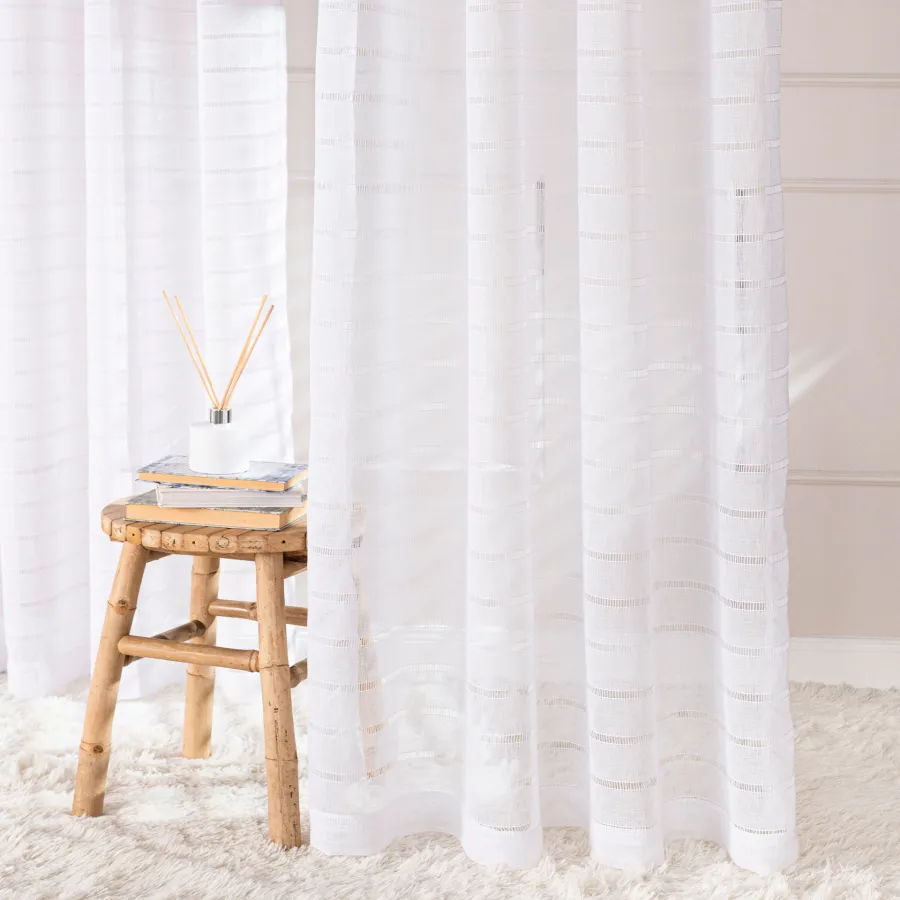 Firana gotowa na taśmie, szerokość 300cm x wysokość 250cm, kolor 001 biały 424088