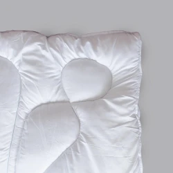 DREAMY ZIMOWA DUO Kołdra z wypełnieniem silikonowym, rozmiar 220x200cm KOLDRA