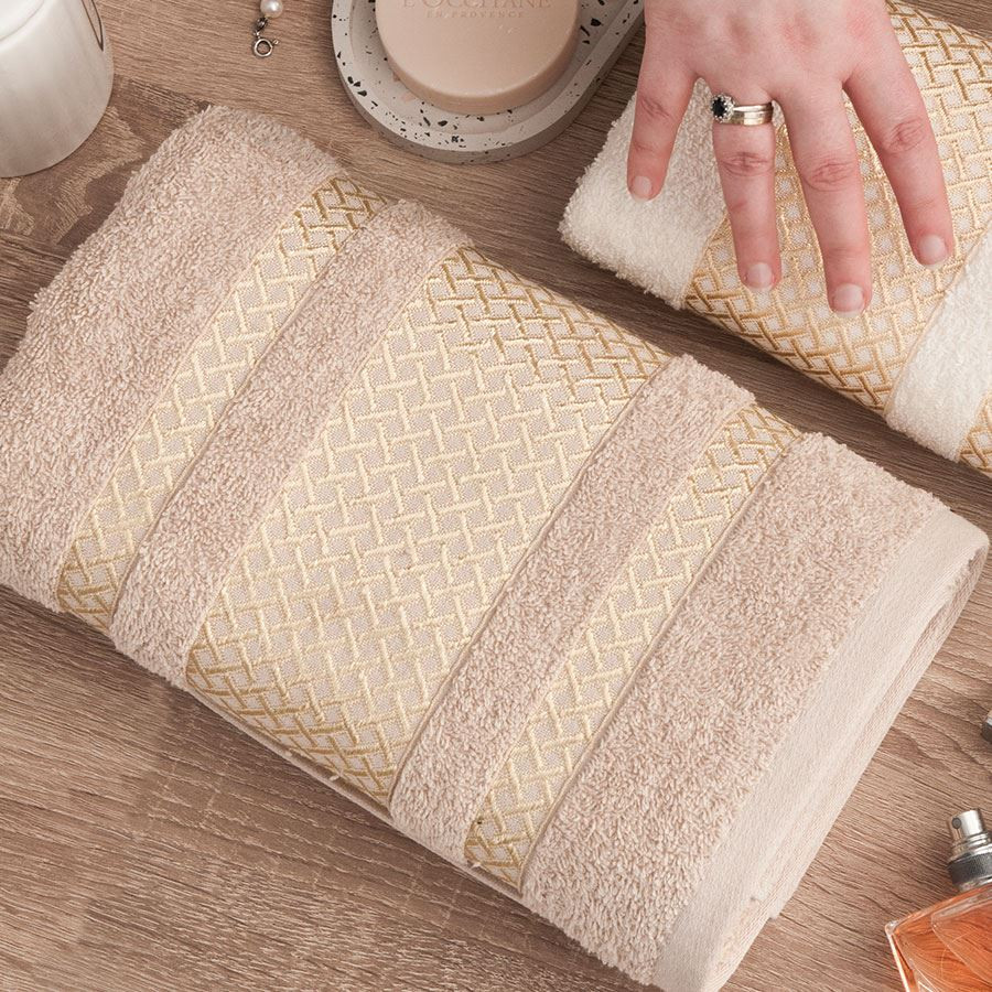 LIONEL Ręcznik, 50x90cm, kolor 790 beżowy ze złotą bordiurą LIONEL